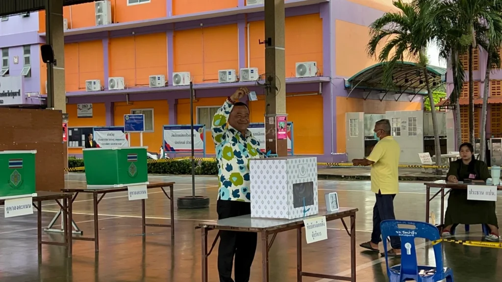 S__13492304_0 ‣ Catchup.asia