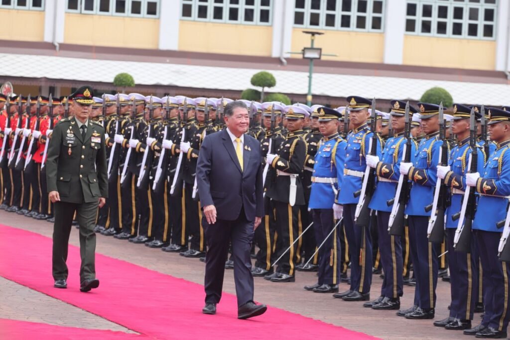 cover-16-1024x683 ‣ Catchup.asia