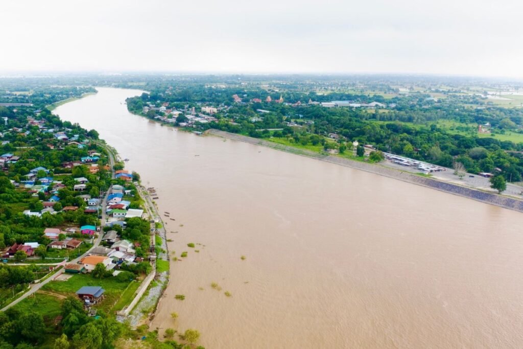 ฝนเพิ่มเหนือเขื่อนเจ้าพระยา กรมชลฯ ปรับเพิ่มการระบายน้ำ