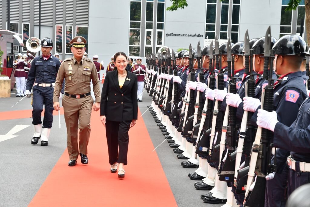 LINE_ALBUM_นายกประชุมก.ตร_241007_2-1024x683 ‣ Catchup.asia