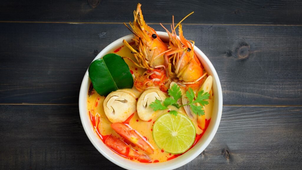 ต้มยำกุ้งมรดกวัฒนธรรมไทยที่จับต้องไม่ได้ ‣ Catchup.asia