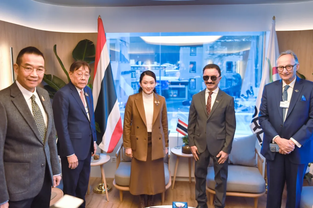 image ‣ Catchup.asia