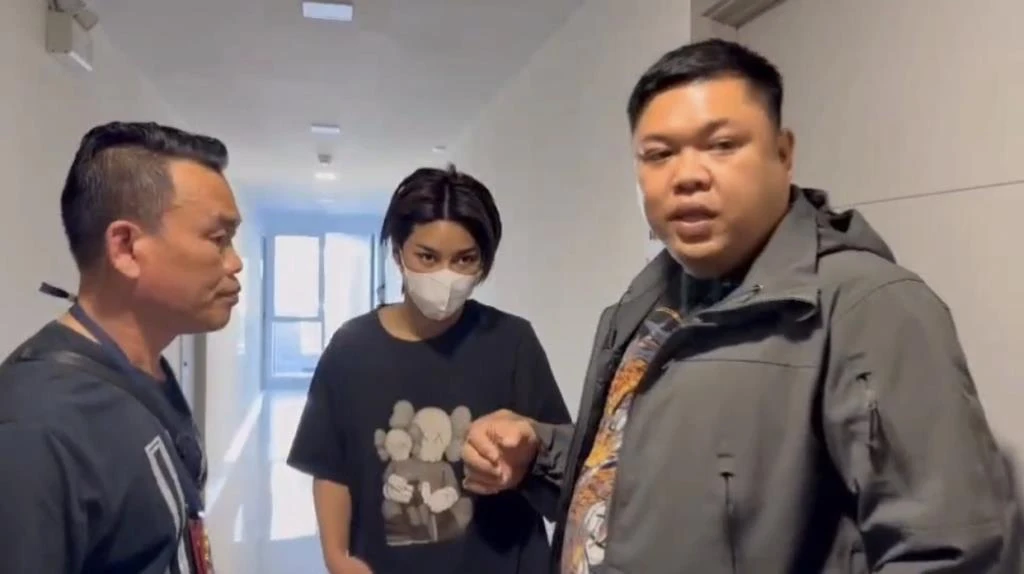 568000001324701JPEG ‣ Catchup.asia