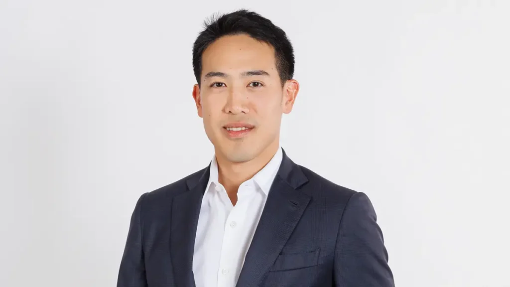 คุณพสุ ลิปตพัลลภ กรรมการบริหาร บริษัท พราว ‣ Catchup.asia